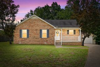 2701 E Copeland Court, Clarksville, TN 37042