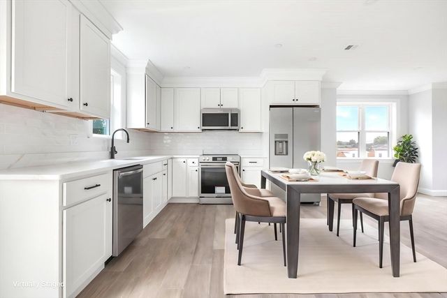 161 Sumner St 3, Quincy, MA 02169