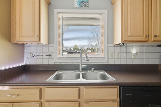 6376 Samson Drive, Grand Blanc Twp, MI 48439