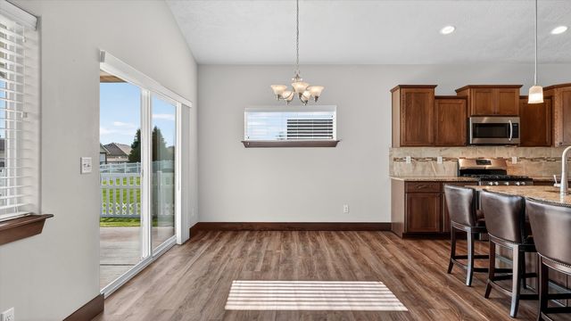 1432 E Sawgrass Ln, Deer Park, WA 99006