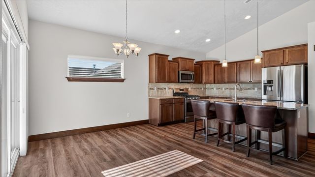 1432 E Sawgrass Ln, Deer Park, WA 99006