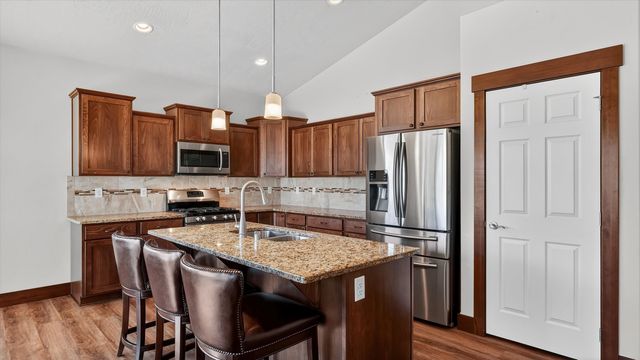1432 E Sawgrass Ln, Deer Park, WA 99006