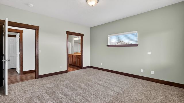1432 E Sawgrass Ln, Deer Park, WA 99006