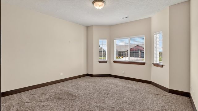 1432 E Sawgrass Ln, Deer Park, WA 99006