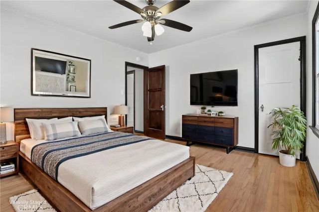 7607 8th Avenue, Los Angeles, CA 90043