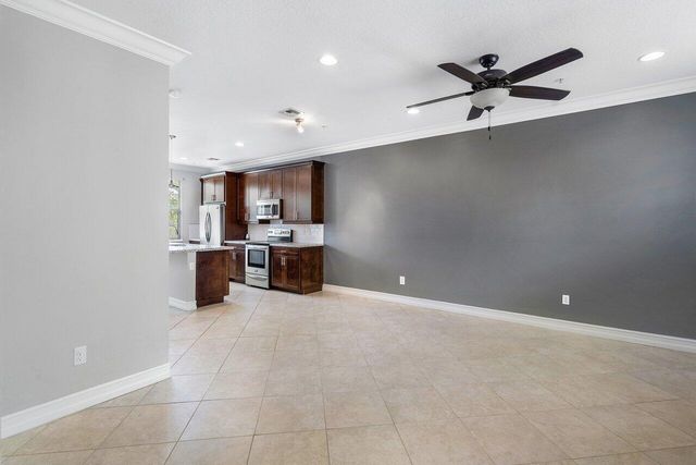 224 S Federal Highway 4, Lake Worth Beach, FL 33460