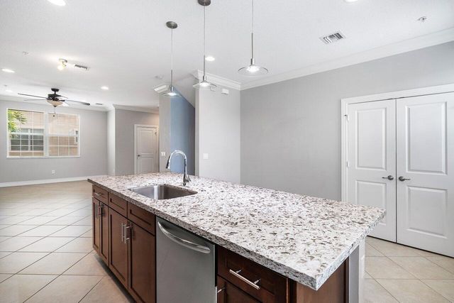 224 S Federal Highway 4, Lake Worth Beach, FL 33460
