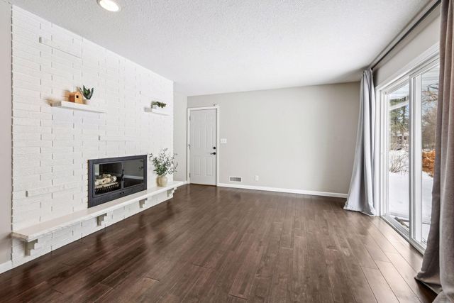 1120 Unity Avenue N, Golden Valley, MN 55422