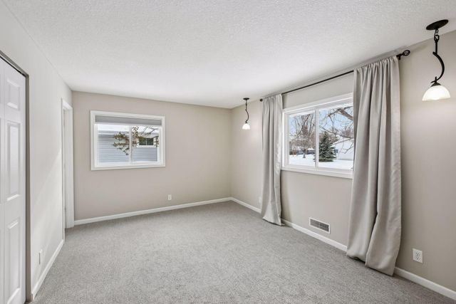 1120 Unity Avenue N, Golden Valley, MN 55422