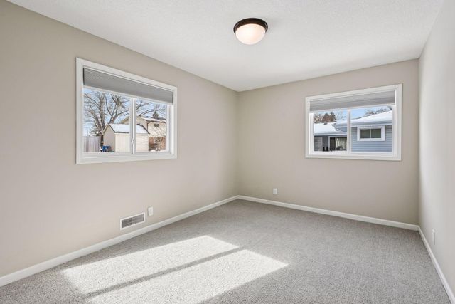 1120 Unity Avenue N, Golden Valley, MN 55422