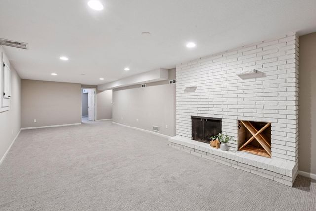 1120 Unity Avenue N, Golden Valley, MN 55422