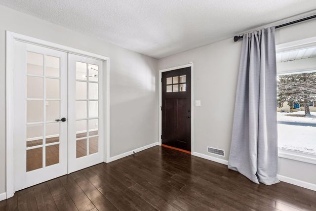 1120 Unity Avenue N, Golden Valley, MN 55422