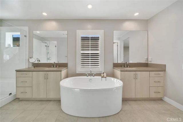190 Orange, Lake Forest, CA 92630
