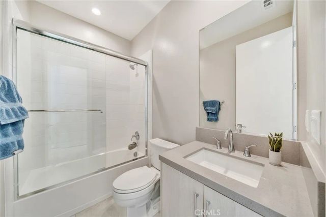 190 Orange, Lake Forest, CA 92630