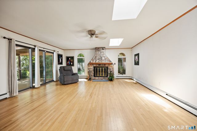 25 Juniper Road, Middlebury, CT 06762