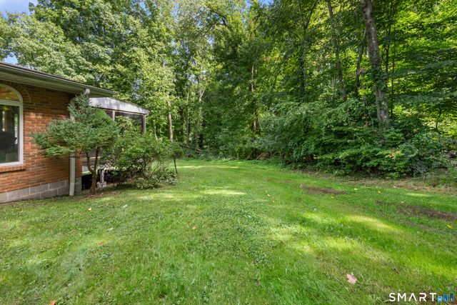25 Juniper Road, Middlebury, CT 06762