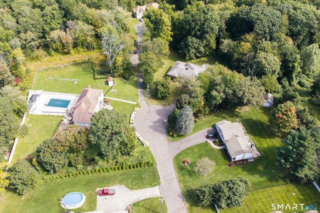 25 Juniper Road, Middlebury, CT 06762