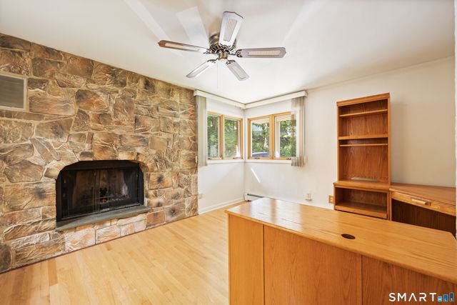 25 Juniper Road, Middlebury, CT 06762
