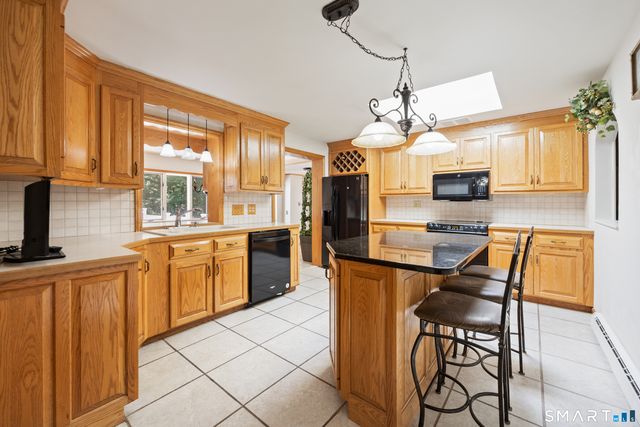 25 Juniper Road, Middlebury, CT 06762