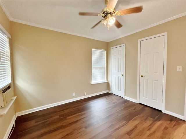 4236 Comanche Street, Fort Worth, TX 76119