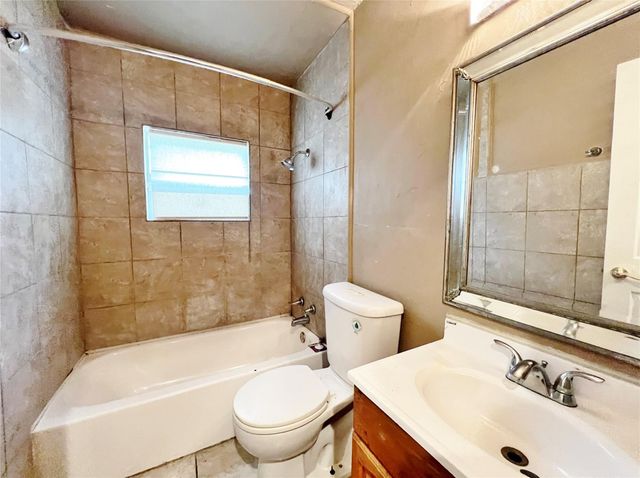 4236 Comanche Street, Fort Worth, TX 76119