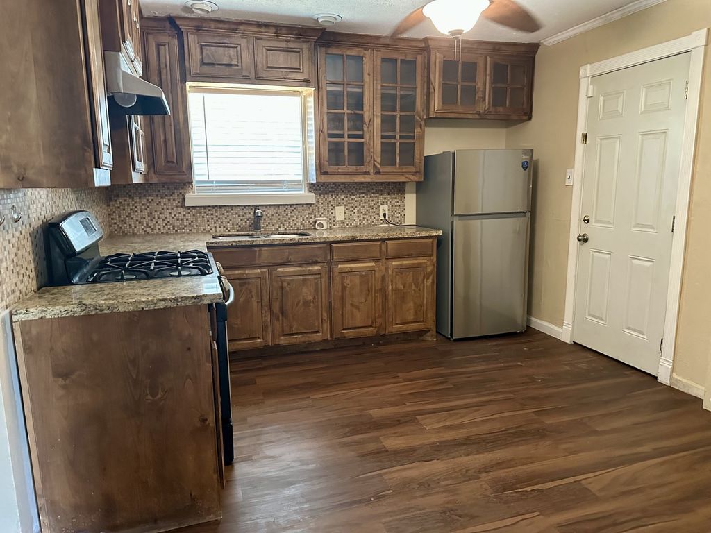 4236 Comanche Street, Fort Worth, TX 76119 — photo 4