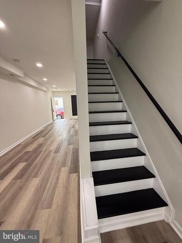 516 COLUMBUS RD, Burlington, NJ 08016