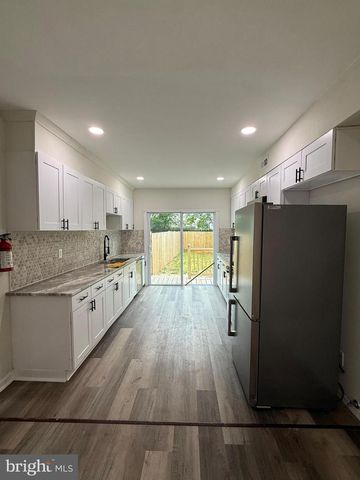 516 COLUMBUS RD, Burlington, NJ 08016