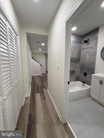 516 COLUMBUS RD, Burlington, NJ 08016
