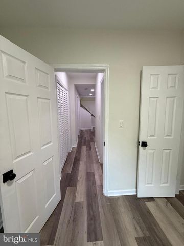 516 COLUMBUS RD, Burlington, NJ 08016