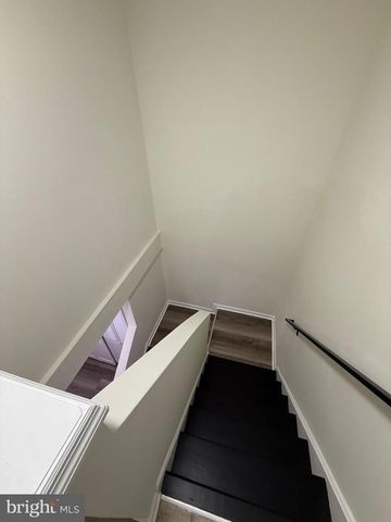 516 COLUMBUS RD, Burlington, NJ 08016