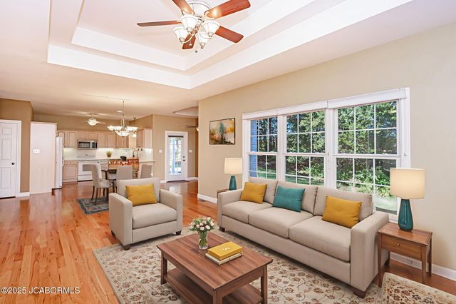 221 MADELINES PARK CIRCLE, Jefferson City, MO 65109