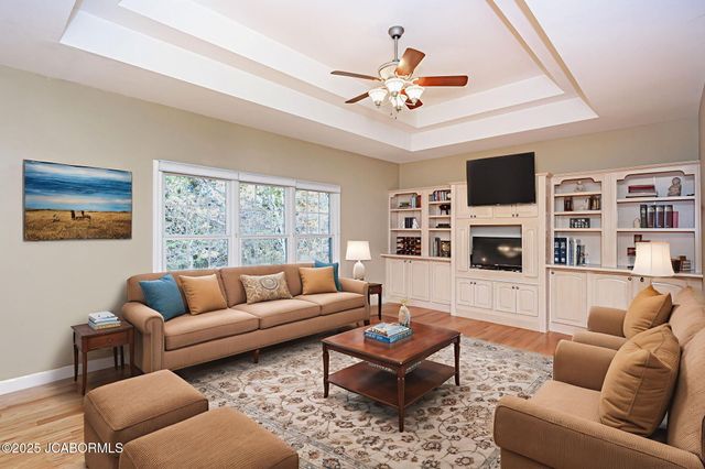 221 MADELINES PARK CIRCLE, Jefferson City, MO 65109