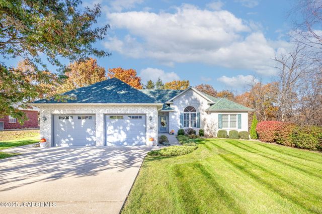 221 MADELINES PARK CIRCLE, Jefferson City, MO 65109