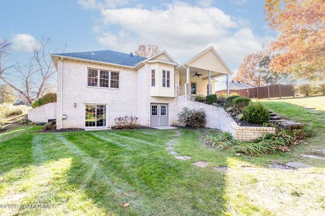 221 MADELINES PARK CIRCLE, Jefferson City, MO 65109