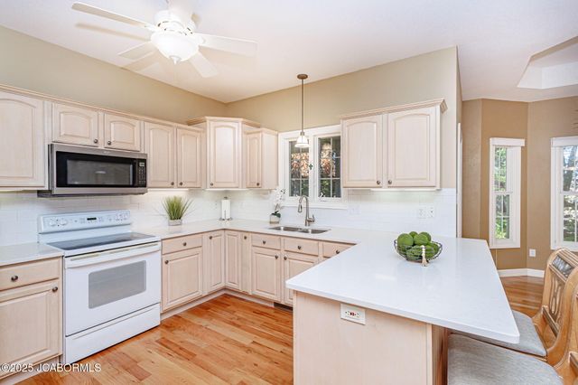 221 MADELINES PARK CIRCLE, Jefferson City, MO 65109