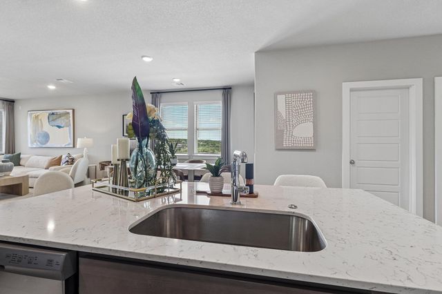 8112 Turning Leaf CIR, Lago Vista, TX 78645