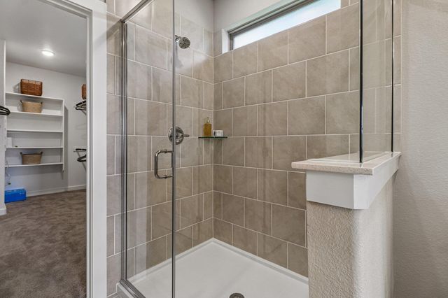 8112 Turning Leaf CIR, Lago Vista, TX 78645