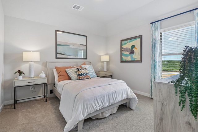 8112 Turning Leaf CIR, Lago Vista, TX 78645