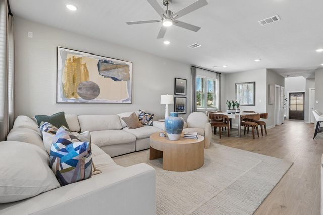 8112 Turning Leaf CIR, Lago Vista, TX 78645