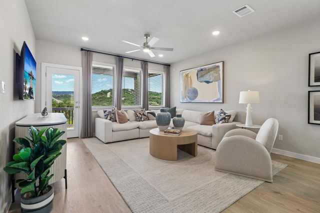 8112 Turning Leaf CIR, Lago Vista, TX 78645