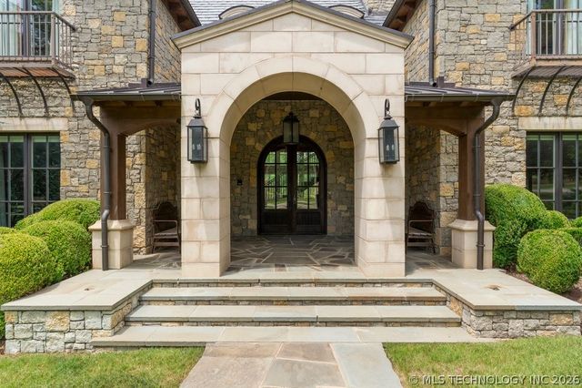 19433 E Clear Brook Road, Owasso, OK 74055