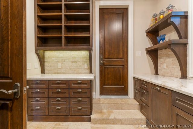 19433 E Clear Brook Road, Owasso, OK 74055