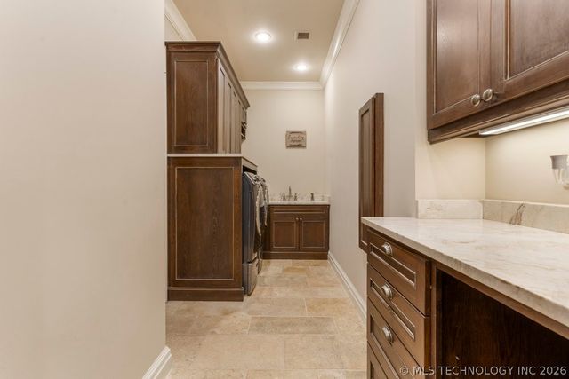 19433 E Clear Brook Road, Owasso, OK 74055