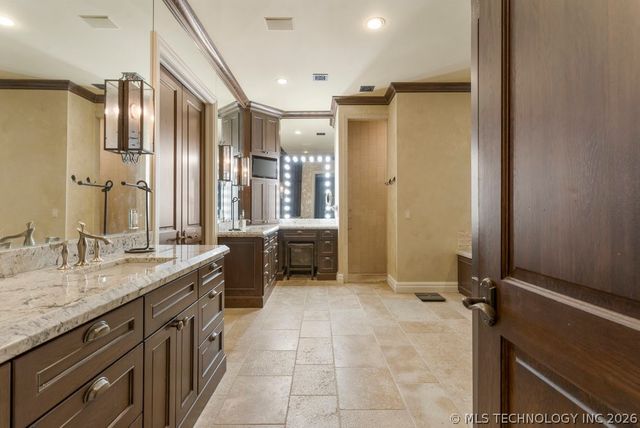 19433 E Clear Brook Road, Owasso, OK 74055