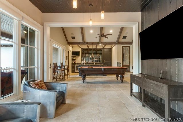 19433 E Clear Brook Road, Owasso, OK 74055