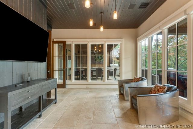 19433 E Clear Brook Road, Owasso, OK 74055