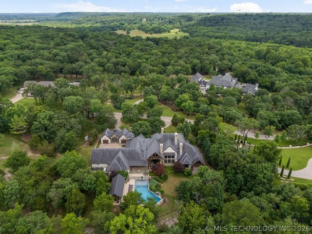 19433 E Clear Brook Road, Owasso, OK 74055