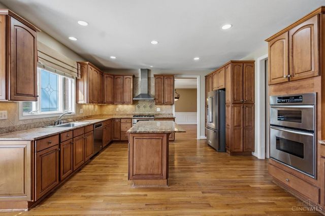 4065 Village Ridge Drive, Deerfield Twp., OH 45040