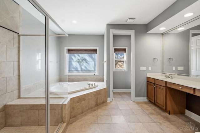 4065 Village Ridge Drive, Deerfield Twp., OH 45040